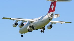 Photo of HB-IXQ - British Aerospace Avro RJ100 operated by Swiss International Air Lines
