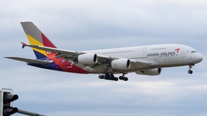 Photo of HL7634 - Airbus A380-841 operated by Asiana Airlines