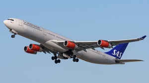 Photo with serial 413 - Airbus A340-313