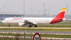 Photo of EC-ILP - Airbus A321-213 operated by Iberia