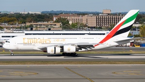 Photo of A6-EVM - Airbus A380-842 operated by Emirates