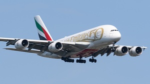 Photo of A6-EUU - Airbus A380-842 operated by Emirates