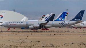 Photo of B-6053 - Airbus A340-642 operated by China Eastern Airlines