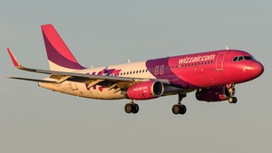Photo of HA-LYJ - Airbus A320-232 operated by Wizz Air