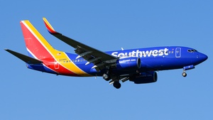 Photo of N211WN - Boeing 737-7H4 operated by Southwest Airlines