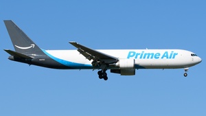 Photo of N347AZ - Boeing 767-319(ER)(BDSF) operated by Amazon Prime Air (opb Air Transport International)