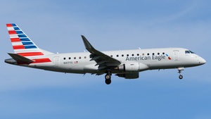 Photo of N417YX - Embraer ERJ-175LR operated by American Eagle (opb Republic Airways)