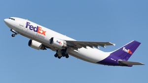 Photo of N661FE - Airbus A300F4-605R operated by FedEx