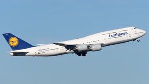 Photo of D-ABYK - Boeing 747-830 operated by Lufthansa