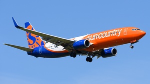 Photo of N837SY - Boeing 737-8KN operated by Sun Country Airlines