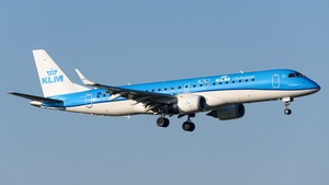 Photo of PH-EZH - Embraer ERJ-190STD operated by KLM Cityhopper