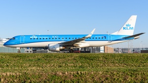 Photo of PH-EZT - Embraer ERJ-190STD operated by KLM Cityhopper