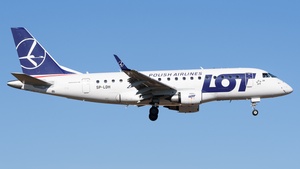 Photo of SP-LDH - Embraer ERJ-170LR operated by LOT Polish Airlines