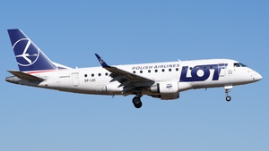 Photo of SP-LDI - Embraer ERJ-170LR operated by LOT Polish Airlines
