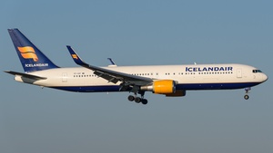 Photo of TF-ISP - Boeing 767-319(ER) operated by Icelandair