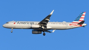 Photo of N103NN - Airbus A321-231 operated by American Airlines