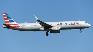 Photo of N106NN - Airbus A321-231 operated by American Airlines