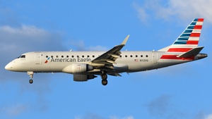 Photo of N112HQ - Embraer ERJ-175LR operated by American Eagle (opb Republic Airways)