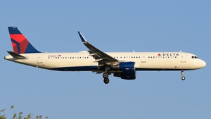 Photo of N126DN - Airbus A321-211 operated by Delta Air Lines