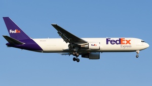 Photo of N136FE - Boeing 767-300F operated by FedEx