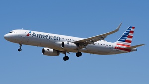 Photo of N156AN - Airbus A321-231 operated by American Airlines