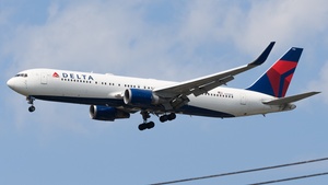 Photo of N178DZ - Boeing 767-332(ER) operated by Delta Air Lines