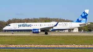Photo of N184JB - Embraer ERJ-190AR operated by jetBlue Airways