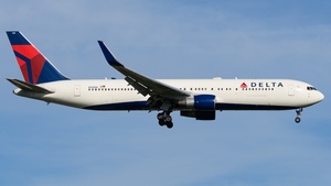 Photo of N199DN - Boeing 767-332(ER) operated by Delta Air Lines