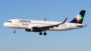 Photo with serial 6778 - Airbus A320-233
