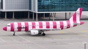 Photo of D-AICS - Airbus A320-214 operated by Condor