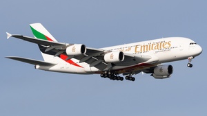 Photo of A6-EUR - Airbus A380-842 operated by Emirates