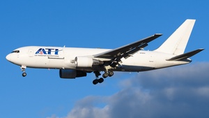 Photo with serial 22318 - Boeing 767-223(BDSF)