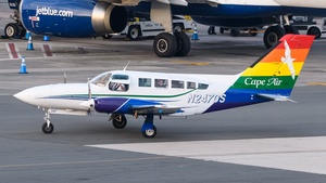 Photo of N247GS - Cessna 402C operated by Cape Air