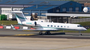 Photo of N462MK - Gulfstream GV-SP (G550) operated by Solairus Aviation
