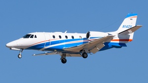 Photo of N1401L - Cessna 560XL Citation XLS+ operated by Latitude 33 Aviation