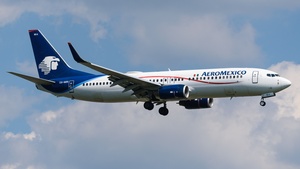 Photo of XA-MIA - Boeing 737-852 operated by Aeroméxico