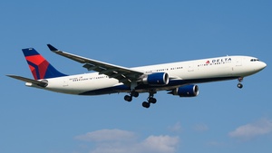 Photo of N824NW - Airbus A330-302 operated by Delta Air Lines