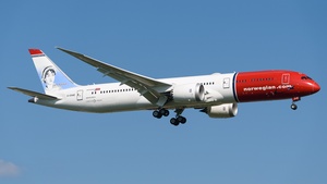 Photo of G-CKWE - Boeing 787-9 Dreamliner operated by Norwegian Air UK