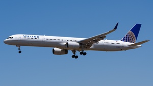 Photo of N57857 - Boeing 757-324 operated by United Airlines