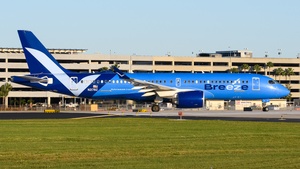 Photo of N217BZ - Airbus A220-300 operated by Breeze Airways