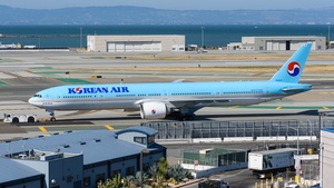 Photo of HL8217 - Boeing 777-3B5(ER) operated by Korean Air