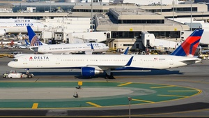 Photo of N582NW - Boeing 757-351 operated by Delta Air Lines