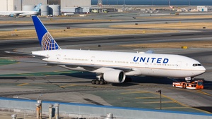 Photo of N784UA - Boeing 777-222(ER) operated by United Airlines