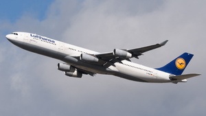 Photo of D-AIGZ - Airbus A340-313 operated by Lufthansa