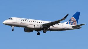 United Express (opb SkyWest Airlines)