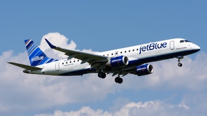 Photo of N334JB - Embraer ERJ-190AR operated by jetBlue Airways