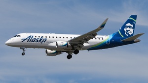 Photo of N655QX - Embraer ERJ-175LR operated by Alaska Airlines (opb Horizon Air)
