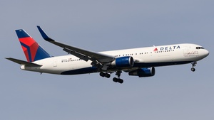 Photo of N16065 - Boeing 767-332(ER) operated by Delta Air Lines