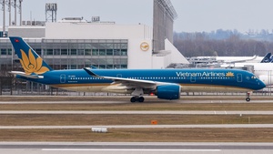 Photo of VN-A894 - Airbus A350-941 operated by Vietnam Airlines