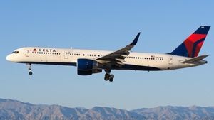Photo of N658DL - Boeing 757-232 operated by Delta Air Lines